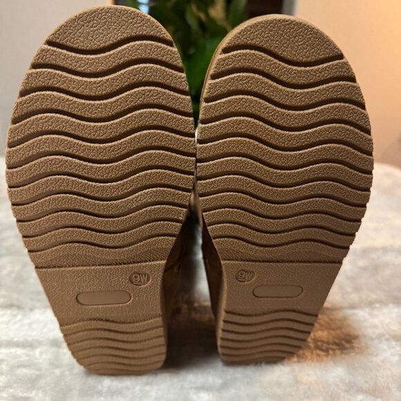 Universal Thread - Charleigh Brown Suede Leather Boots - Picture 3 of 5